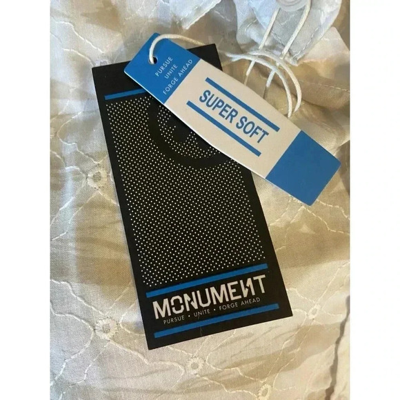 MONUMENT‎ MEN'S SHIRT SIZE MEDIUM WHITE/BEIGE FLORAL SHORT SLEEVES BUTTON DOWN - Picture 7 of 7